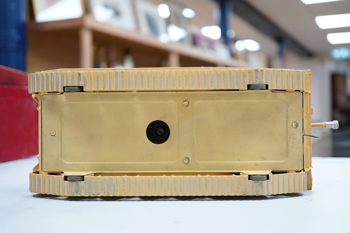 A boxed Britains Centurion Tank (No.2154), in desert warfare sand coloured finish, box with illustrated lid, complete with the original packet for the aerials, however aerials missing